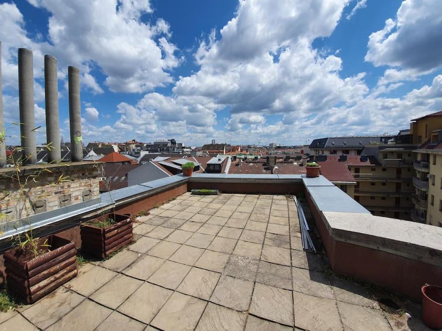 Master Apartment With Air Condition And Separated Rooftop Terrace Budapest Exterior photo